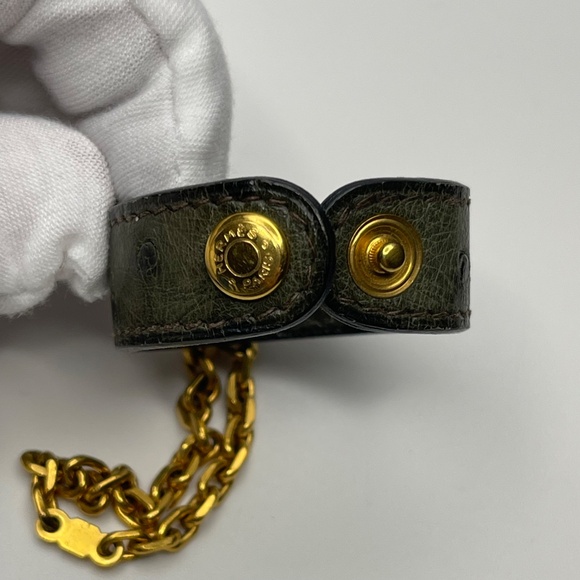 Hermès Vintage Ostrich Nomade Glove Holder - Preowned - Picture 7 of 9